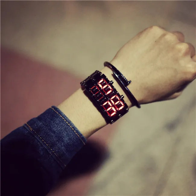 Reloj Electrónico LED Lava